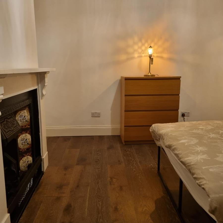 41 Crawley Road Homestay Luton (Bedfordshire)