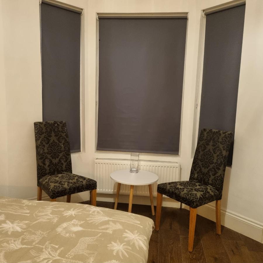 41 Crawley Road Homestay *